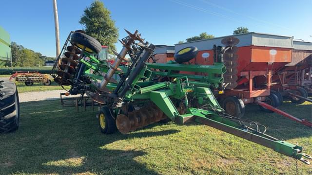 Image of John Deere 630 equipment image 2