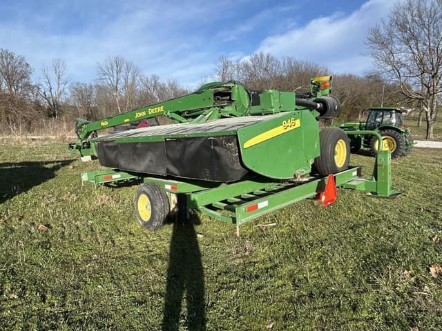 Image of John Deere 946 equipment image 2