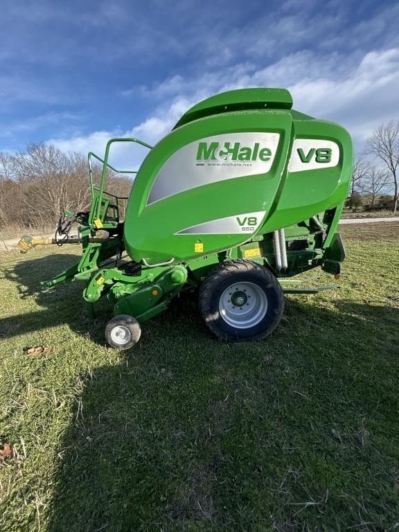 Image of McHale V8 950 equipment image 1