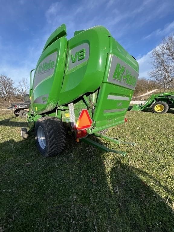 Image of McHale V8 950 equipment image 2