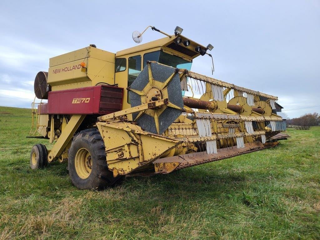 Main image New Holland TR70