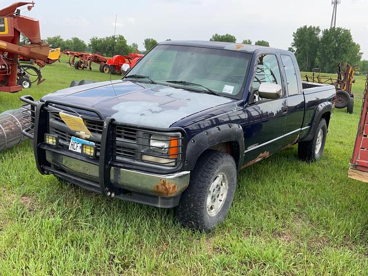 1994 Chevrolet 2500 Equipment Image0