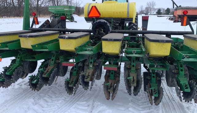 Image of John Deere 1780 equipment image 3