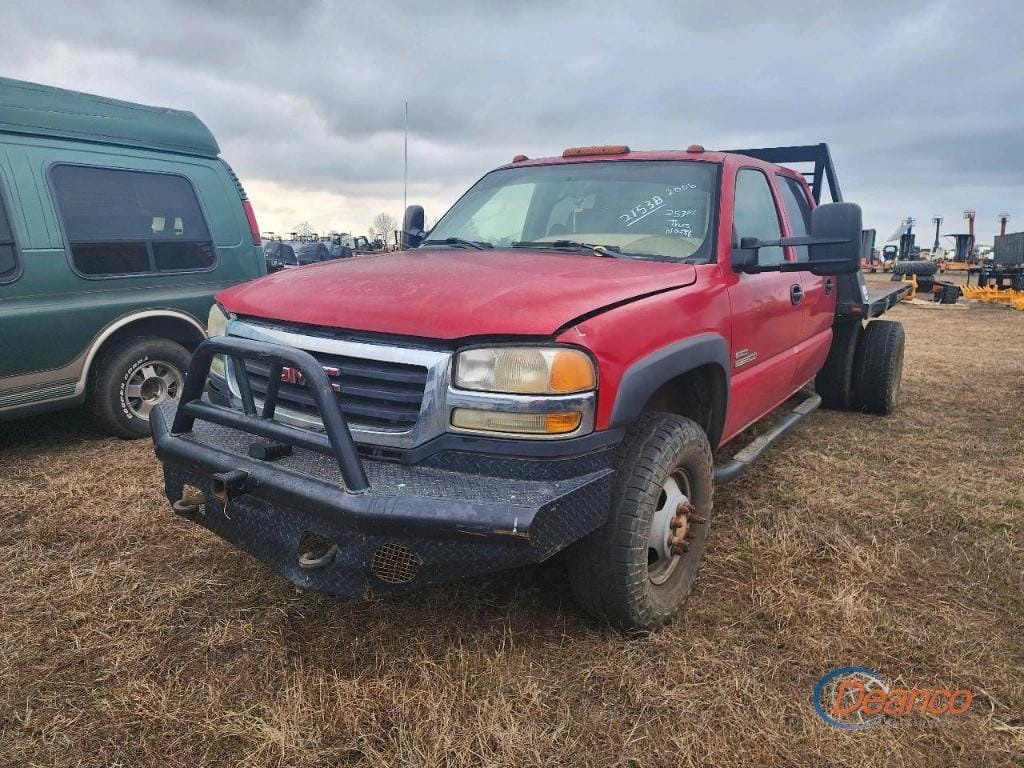2006 GMC 3500 Equipment Image0