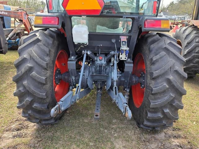 Image of Kubota MX5400 equipment image 4