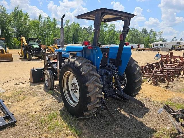 Image of New Holland 5610 equipment image 2