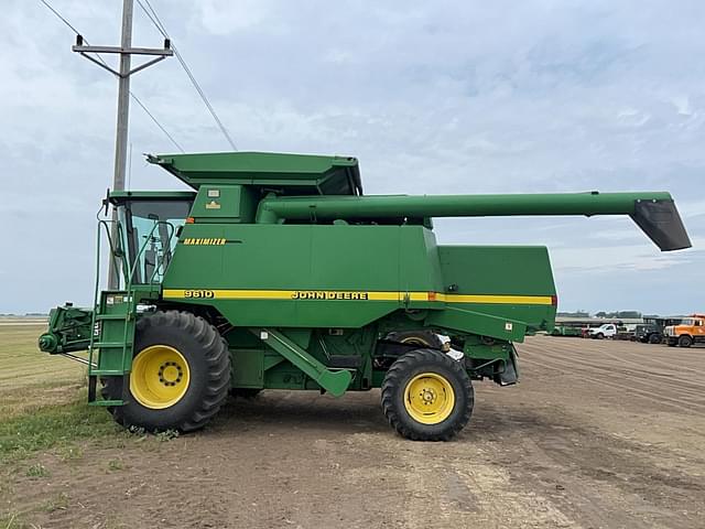 Image of John Deere 9610 equipment image 1
