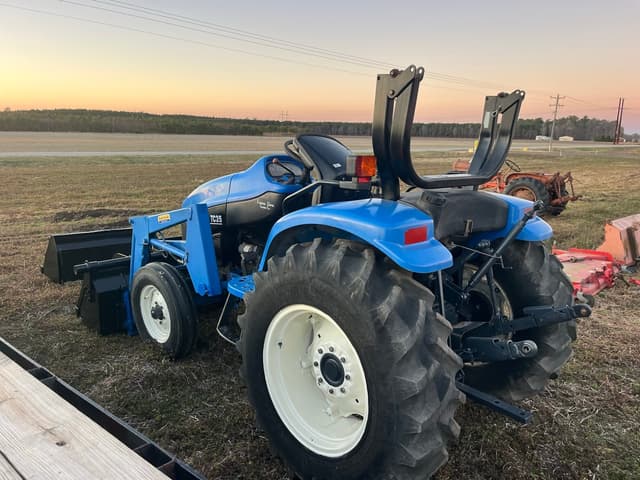 Image of New Holland TC35 equipment image 1