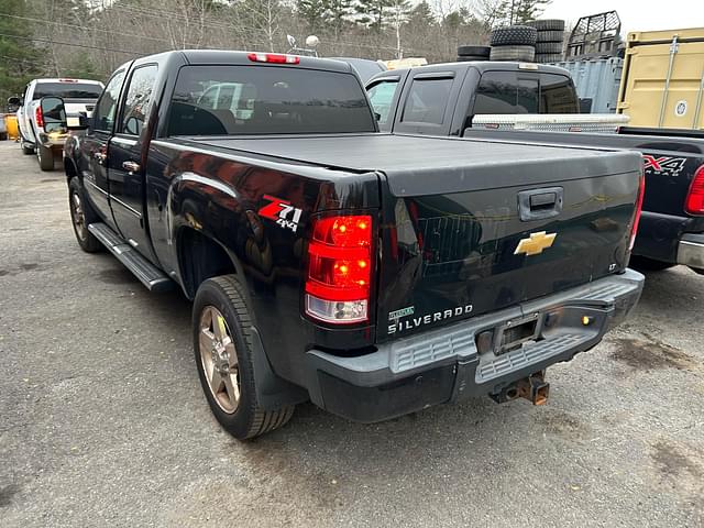 Image of GMC Z71 equipment image 2