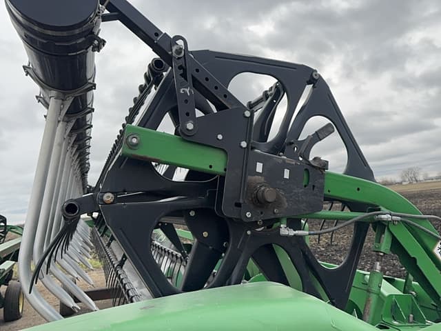 Image of John Deere 630F equipment image 2