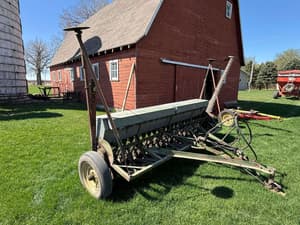 John Deere Van Brunt Image