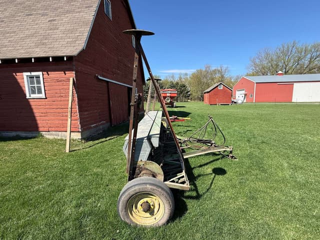 Image of John Deere Van Brunt equipment image 4