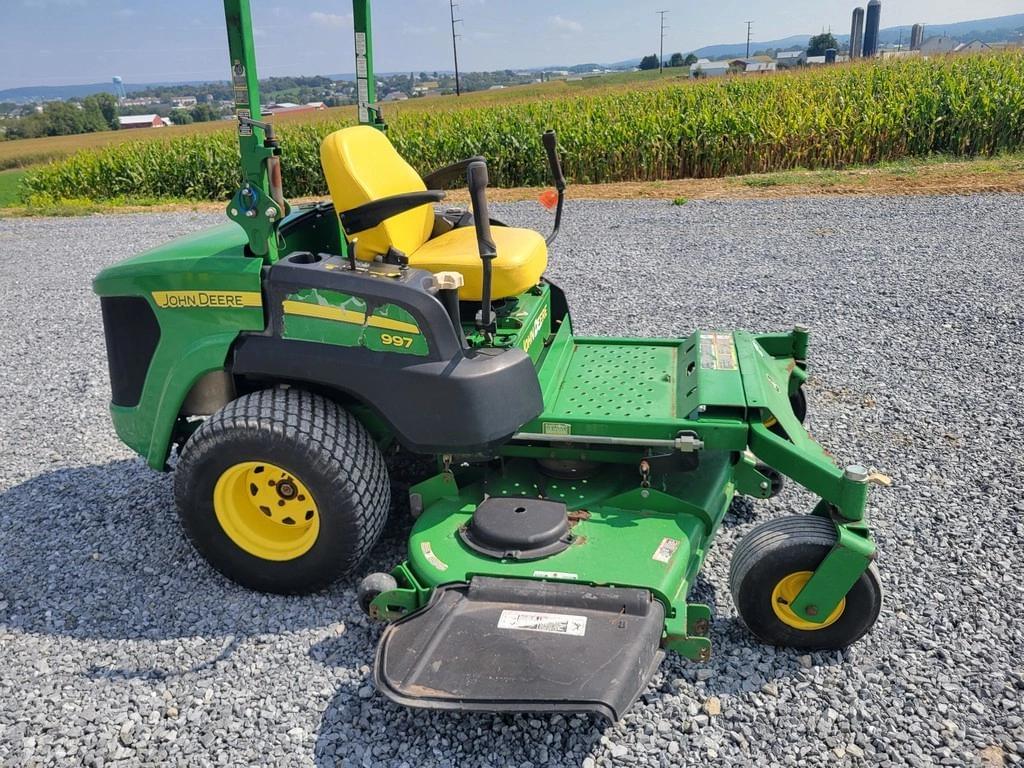 Image of John Deere 997 Primary image