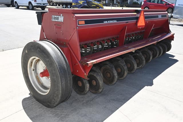 Image of Case IH 5100 equipment image 4
