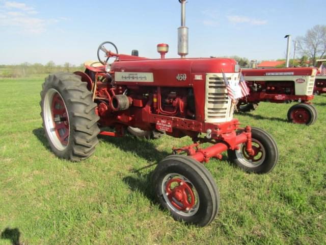 Image of Farmall 450 equipment image 1