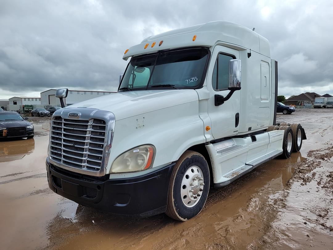 Image of Freightliner Cascadia 125 Primary image