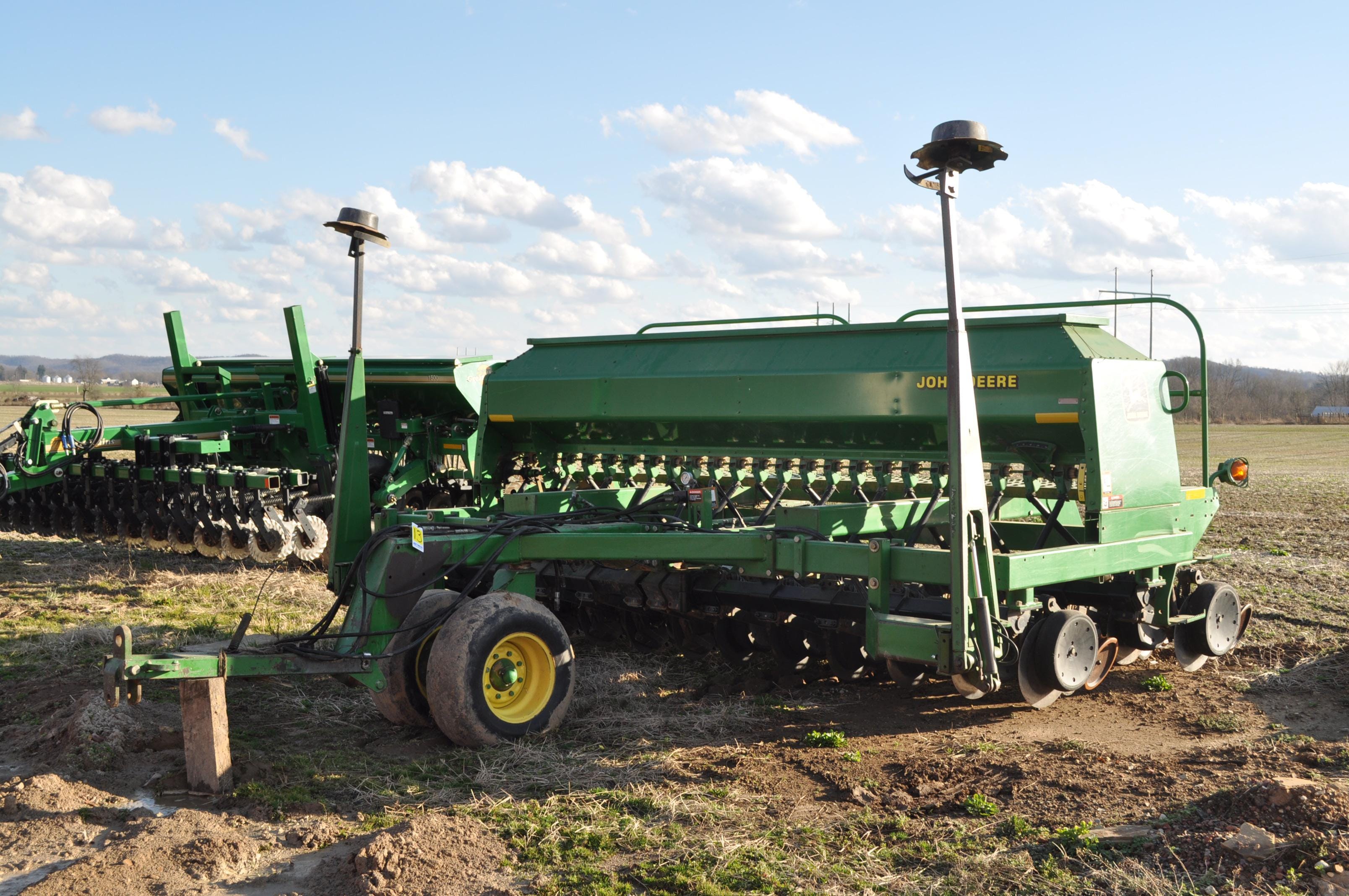 Main image John Deere 1560
