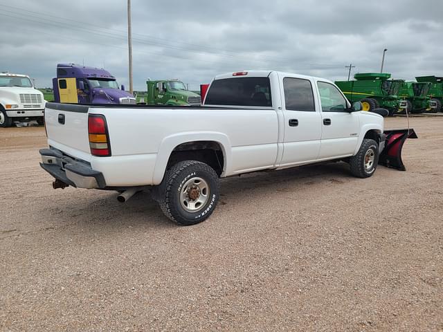 Image of Chevrolet 3500 equipment image 2