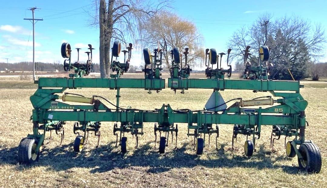 Image of John Deere RM85 Image 1