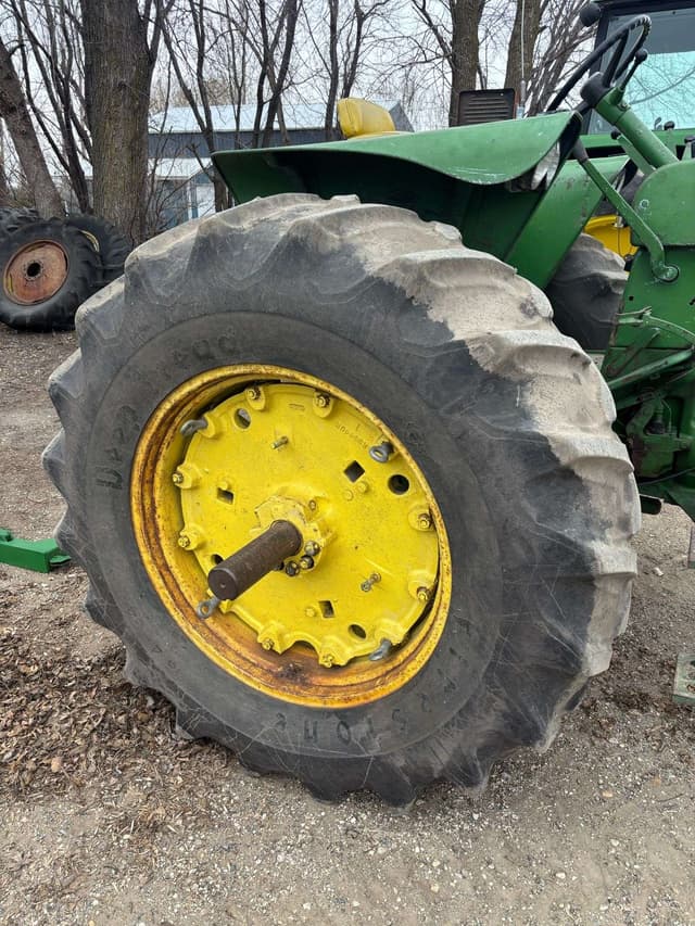 Image of John Deere 4020 equipment image 4