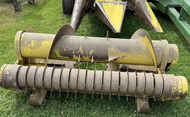 Image of John Deere 3940 equipment image 4
