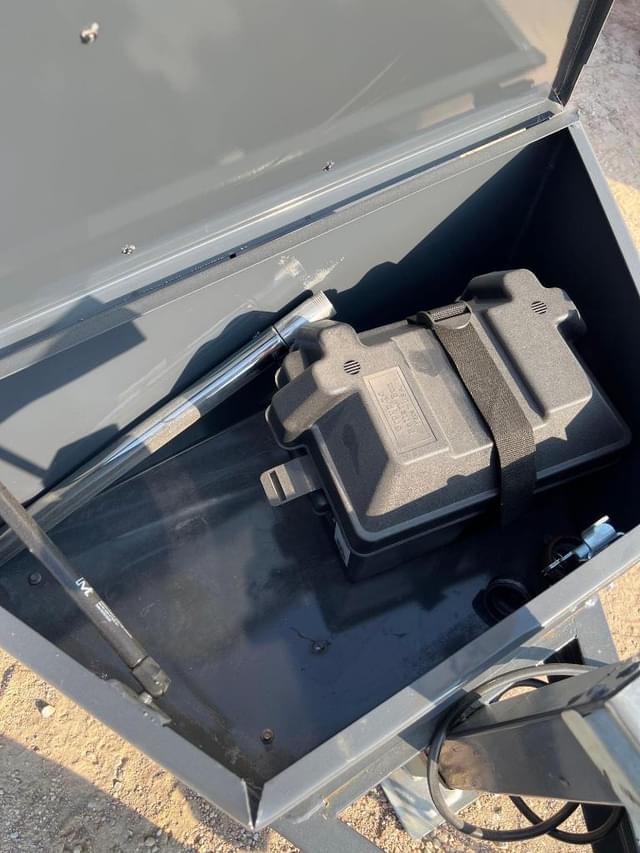 Image of X-STAR 750 Gallon equipment image 3