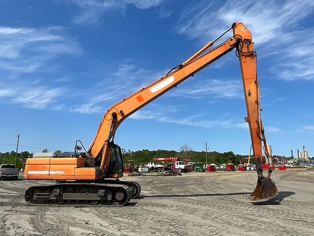 Image of  Doosan DX300LC equipment image 3