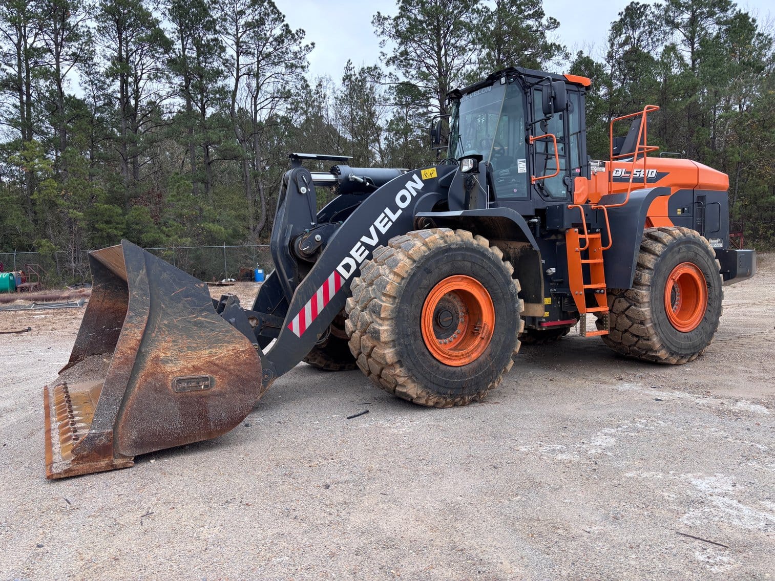 2023 Develon DL580-7 Equipment Image0