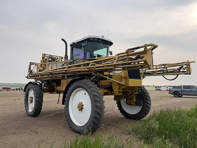 Image of Ag-Chem RoGator 854 equipment image 4
