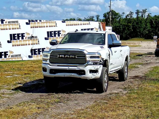 Image of Dodge Ram 2500HD equipment image 1