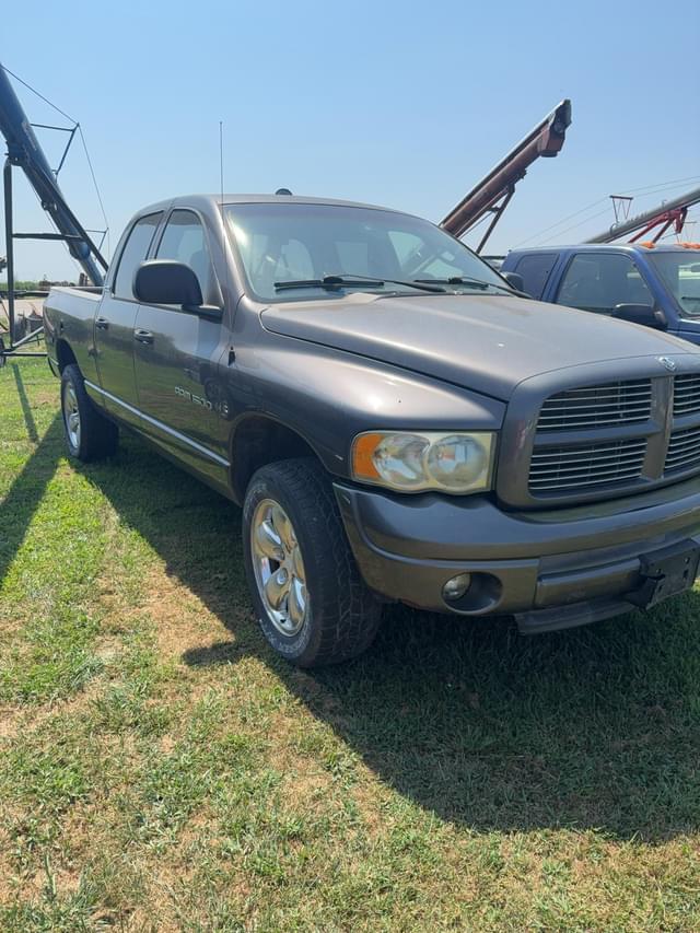 Image of Dodge Ram 1500 equipment image 1