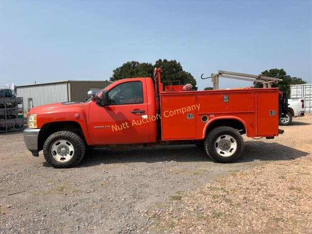 Image of Chevrolet 2500HD equipment image 1