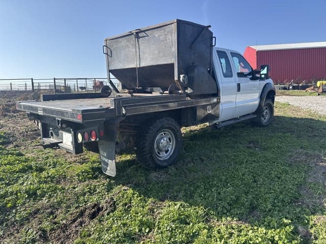 Image of Ford F-250 equipment image 4