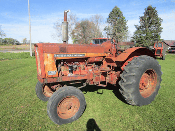 Main image International Harvester 706