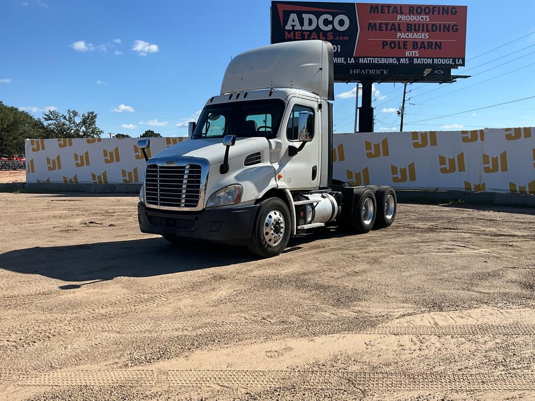 Image of Freightliner Cascadia Primary image