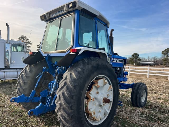 Image of Ford TW-25 equipment image 2