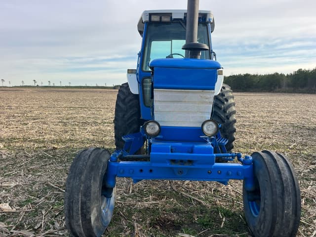 Image of Ford TW-25 equipment image 4