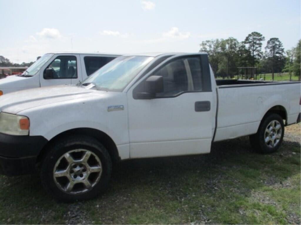 Image of Ford F-150 Primary image