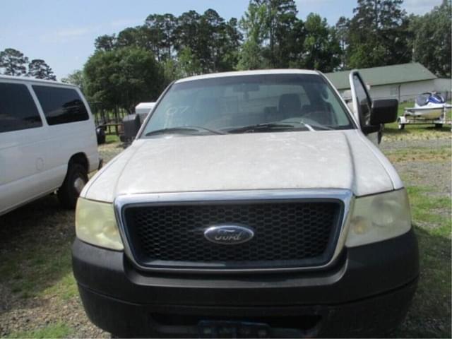 Image of Ford F-150 equipment image 1