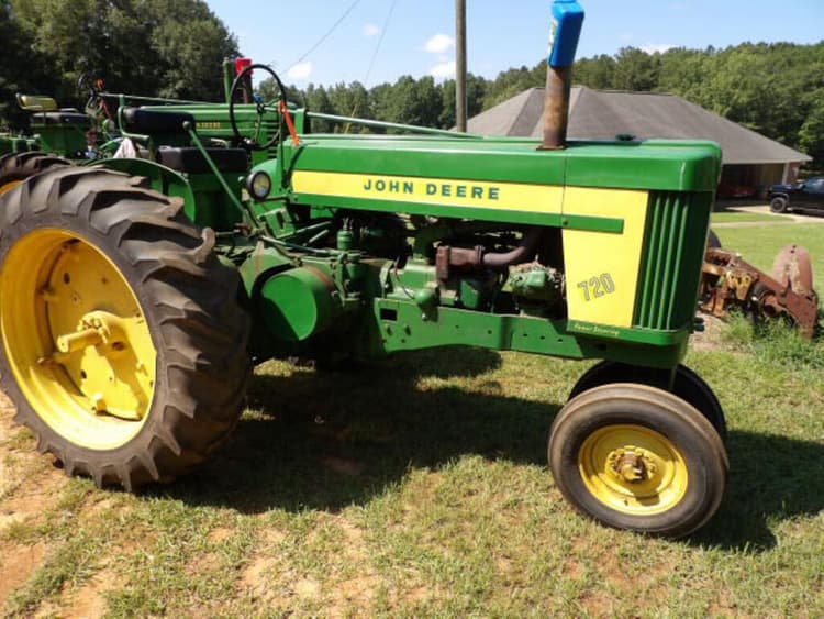 SOLD - John Deere 720 Tractors 40 to 99 HP | Tractor Zoom