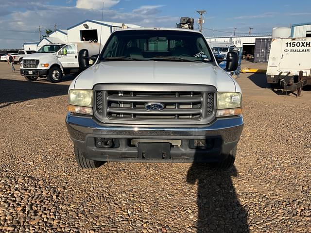 Image of Ford F-350 equipment image 1