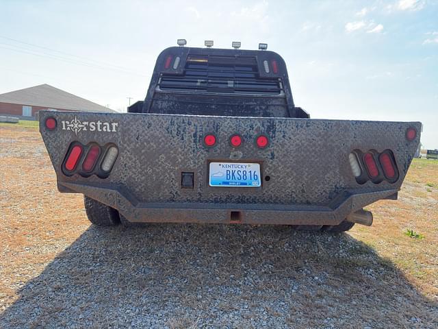 Image of Ford F-350 equipment image 3