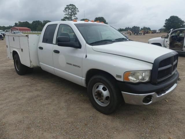 Image of Dodge Ram 3500 equipment image 1