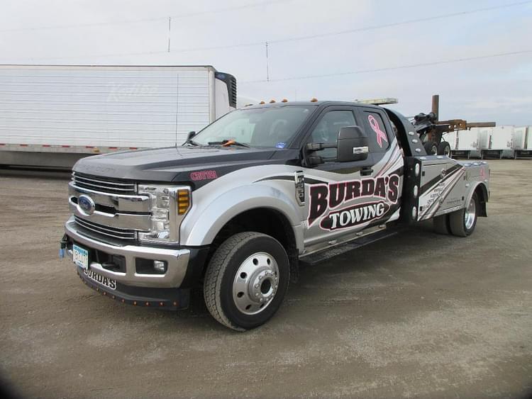 2019 Ford F-550 Equipment Image0