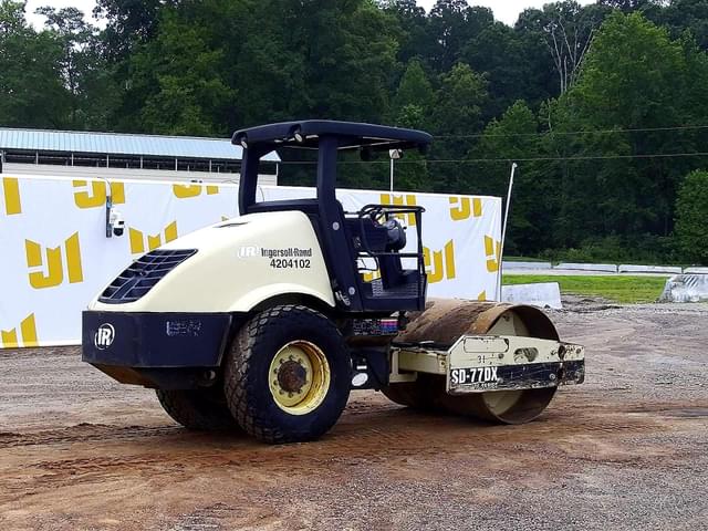 Image of Ingersoll Rand SD-77DX equipment image 4