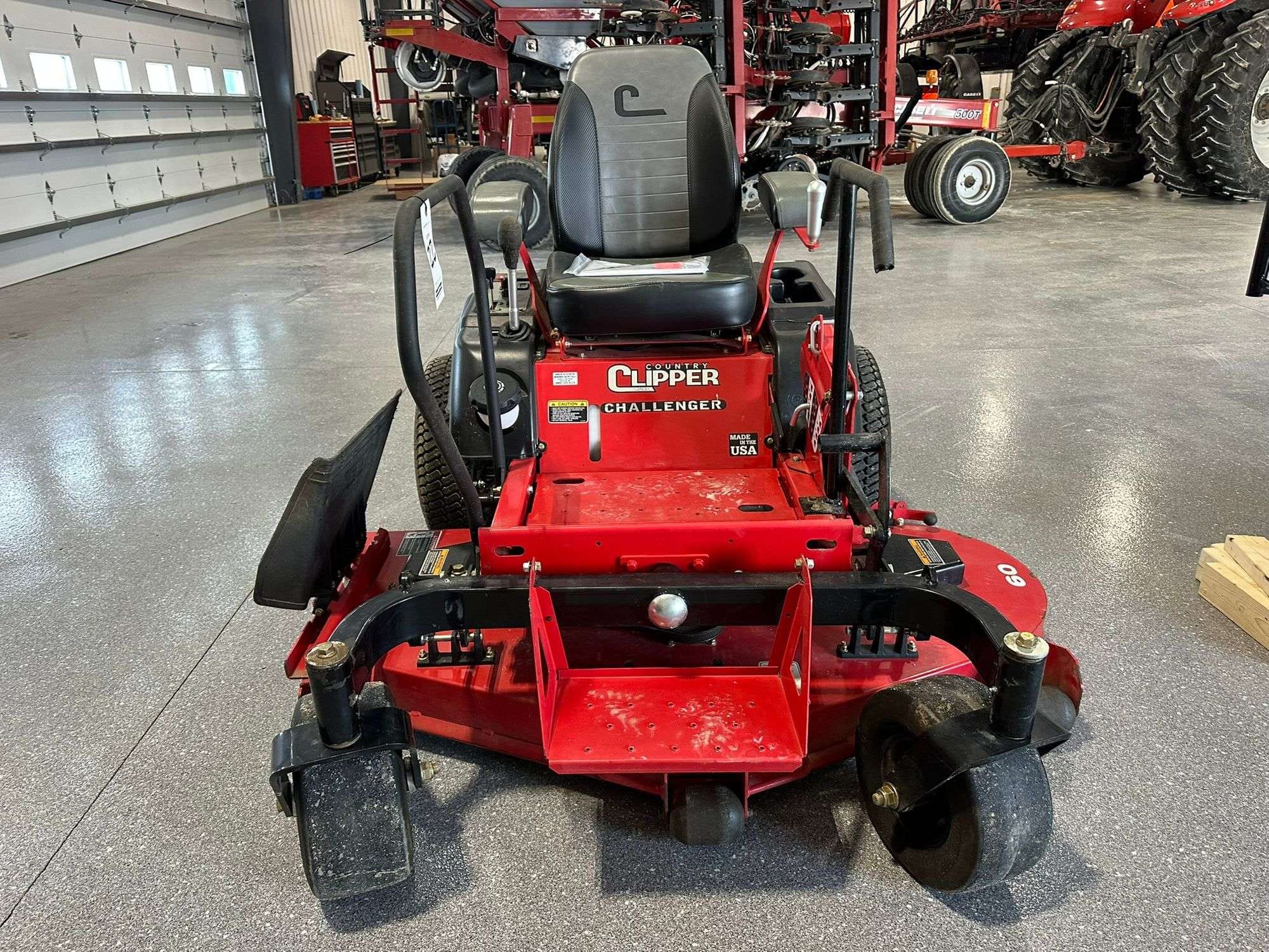 2020 Country Clipper Challenger Equipment Image0