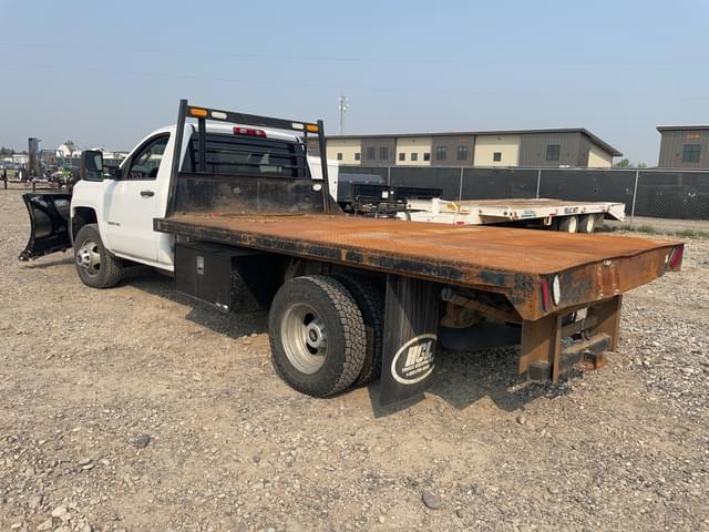 Image of Chevrolet 3500HD equipment image 2