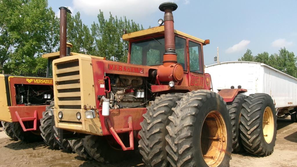 SOLD - VERSATILE 850 SERIES II, 3 remotes & return, 20.8 x 38