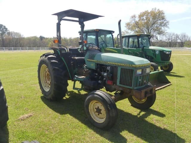 Image of John Deere 5500 equipment image 1