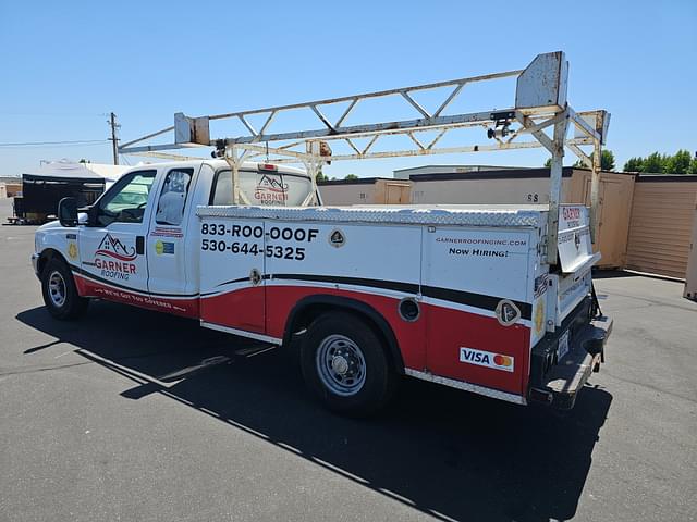 Image of Ford F-350 equipment image 1